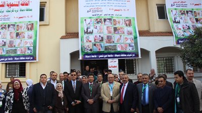 مستشفيات عين شمس تستقبل الحالات المصابة بفيروس سي في دمياط (صور)