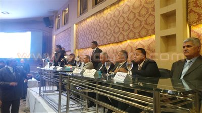 بالصور.. عاشور: من يمد يده على المحامين «هنقطعها»