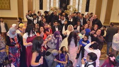 نجوم الأغنية الشعبية في حفل زفاف «هدير ومحمد» (صور)