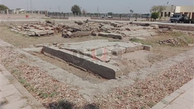 معبد دندرة يتزين لاستقبال رئيس الوزراء (صور)