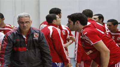 طائرة الأهلى إلى نصف نهائى البطولة العربية