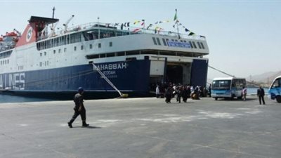 وصول 19 ألف طن فحم بترولي لميناء سفاجا