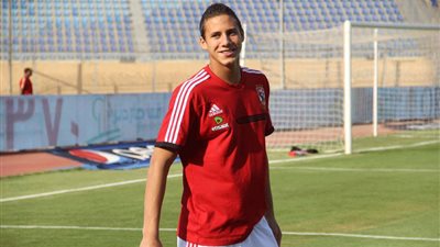 رمضان صبحي يشارك في تدريبات الأهلي قبل لقاء المصري