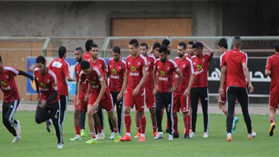 «شريف حازم» يؤدي تدريبات منفردة بعد إصابته بخلع في الكتف