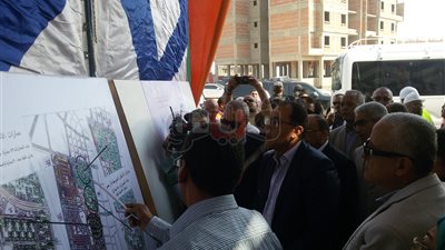 «مدبولي»: الانتهاء من التجمع العمراني الجديد غرب قنا 2020 (فيديو)