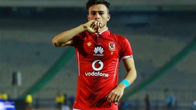 صلاح محسن يغيب عن تدريبات الكرة في مران الأهلي