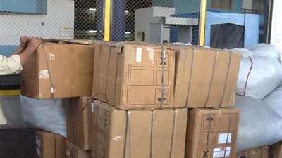 إحباط تهريب نصف طن ملابس أجنبية بجمارك بورسعيد