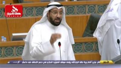 بالفيديو.. وزير كويتي يرفض رفع جلسة البرلمان لصلاة الظهر