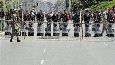 الأمن يغلق الطرق المؤدية لفرع البنك الأهلي بالعريش