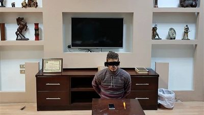 ضبط متهم بالسرقة بالإكراه في شرم الشيخ