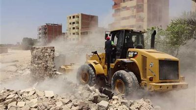ازالة 34 حالة تعد على أملاك الدولة والأراضي الزراعية في قنا
