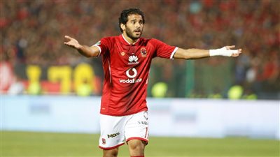 مروان محسن ينتظم في تدريبات الكرة بالأهلي