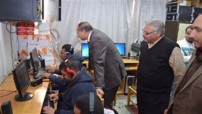 طلاب نور البصيرة يؤدون الامتحانات إلكترونياً بجامعة سوهاج