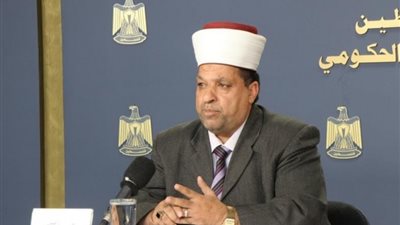 وزير الأوقاف الفلسطيني: الاحتلال يمنع رفع الأذان في المسجد الإبراهيمي