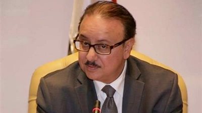 وزير الاتصالات يشهد بروتوكولا لميكنة مستشفيات جامعة عين شمس