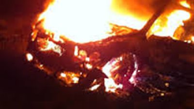 حريق يلتهم 3 سيارات في المنصورة