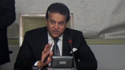 وزير التعليم العالي: الجامعة الأمريكية تحصل 3.8 مليارات جنيه من المغتربين