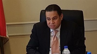 وزير قطاع الأعمال يهنئ الرئيس السيسي بفوزه في الانتخابات