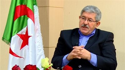 رئيس الوزراء الجزائري يلمح إلى ترشح بوتفليقة لولاية خامسة