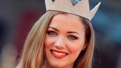 تمتعي ببشرة ملكات الجمال بقناع العسل بالليمون