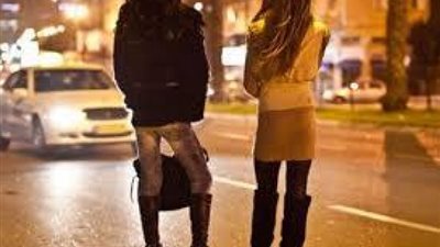 الاقتصاد الحرام في بريطانيا.. أرقام هائلة تنفق على البغاء