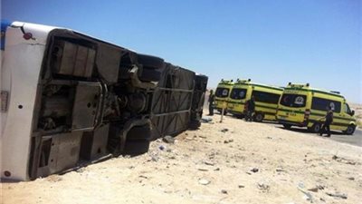 الصحة: وفاة مواطن وإصابة 38 آخرين في انقلاب أتوبيس بجنوب سيناء