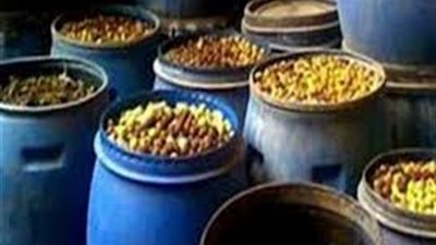 ضبط نصف طن مخلل غير صالح للاستخدام الآدمي ببنها