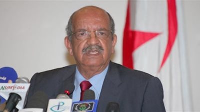 وزيرا خارجية فلسطين والجزائر يصلان القاهرة لبحث ملف القدس