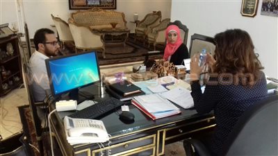 بالصور.. وزيرة الهجرة تستقبل الطبيبة المحتجزة سابقًا بالسعودية