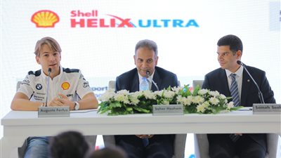 سائق السباقات الشهير «فارفوس» بـ أوتوماك: دعم شل لرياضة السيارات يطورها