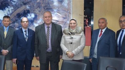 مطار القاهرة يسعى لتحويل نظام الإضاءة بمبنى الركاب لـ«الليد»