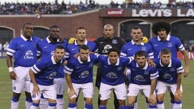 بعثة إيفرتون تصل فرنسا لملاقاة ليون بالدوري الأوروبي