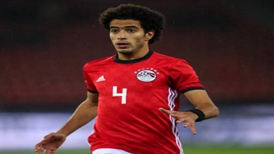 4 محترفين مهددون بالخروج من قائمة الفراعنة في المونديال