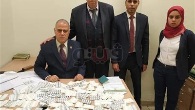 جمارك مطار القاهرة تضبط ١٦٠٠ قرص مخدر بحوزة راكب قادم من باريس