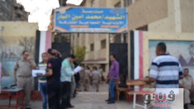 بالفيديو والصور.. نقل أسئلة امتحان الثانوية العامة بالدقهلية