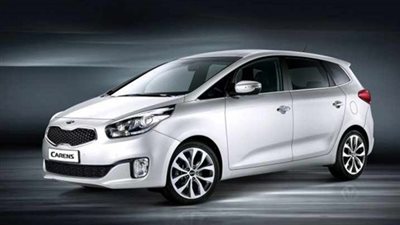 72 ألف جنيه زيادة في جمارك كيا كارينز بعد تحرير سعر الصرف