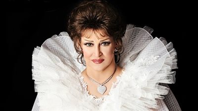 وردة الجزائرية تعود بصوتها على مسرح أوبرا دمنهور والإسكندرية