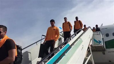 بعثة فريق روما تصل إسبانيا استعدادا لمباراة برشلونة