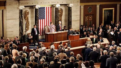 قانون أمريكي يستهدف شخصيات إيرانية تتدخل بالعراق