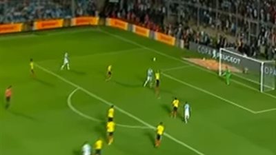 بالفيديو.. الأرجنتين تتقدم بثنائية على كولومبيا