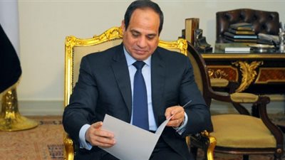 «فهمي»: التقشف شعار الموازنة.. ولا زيادة في الأجور