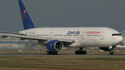 عطل فني يؤجل إقلاع رحلة «مصر للطيران» لإيطاليا