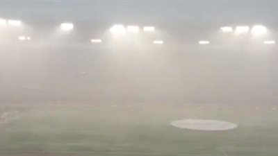 بالفيديو.. الأمطار تهدد بإلغاء لقاء روما وسامبدوريا