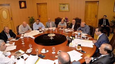 «القناوي» يترأس اجتماعا لمناقشة مشروع تنفيذ سور جامعة المنصورة