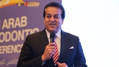 البحث العلمي في رحلة البحث عن «بدائل البنزين».. بحوث البترول يعلن نجاح إنتاج الديزل من الطحالب.. استخراج الوقود من زيت الطعام الأبرز.. و«الصباغ»: نفكر في بديل للسولار.. والأبحاث ذا