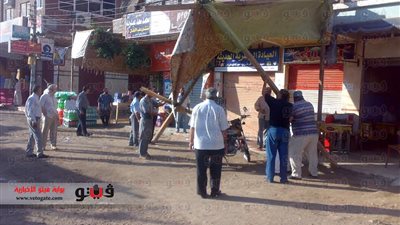 بالصور.. حملة نظافة ورقابة تموينية على المحال التجارية بـ