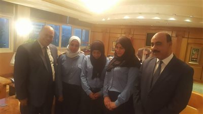 رئيس جامعة الفيوم يحتوي أزمة النائب والأمن الإداري