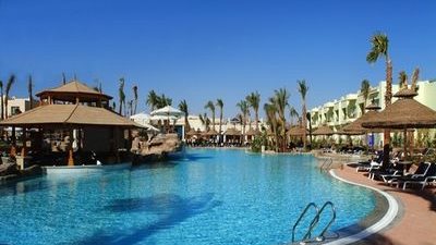 «السياحة» تطارد مافيا «حرق أسعار الفنادق».. مطالب بالتنسيق مع القطاع الخاص للقضاء على الظاهرة.. الـ 3 نجوم الأكثر تأثرا.. وخبراء يوضحون كيفية الخروج من الأزمة