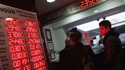 أسهم تركيا تسجل أكبر هبوط في 5 أشهر بفعل التوترات السياسية