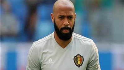 تيري هنري مرشح لخلافة فالفيردي في تدريب برشلونة